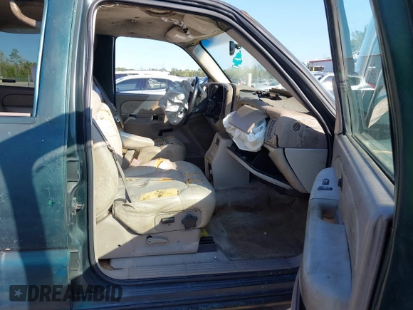 2002 Chevrolet Suburban LT with VIN 3GNFK16Z32G322198, listed as a IAAI auction lot 41524666 with Not provided miles and . Bid and sale history available at DreamBid. Image 5.