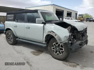 2022 Ford Bronco with VIN 1FMDE5BH6NLB10927, listed as a Copart auction lot 51819655 with 43,620 mi miles and Salvage Title. Bid and sale history available at carsss.com. Image 4.