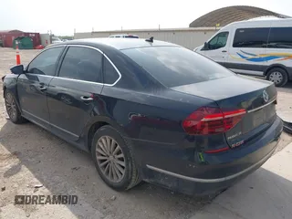2017 Volkswagen Passat 1.8T SE with VIN 1VWBT7A3XHC030504, listed as a IAAI auction lot 41931494 with 43,781 mi miles. Bid and sale history available at carsss.com. Image 3.