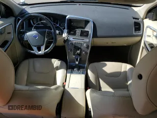 2015 Volvo XC60 T5 Drive-E Premier z VIN YV440MDB7F2602716, wystawiony jako Copart lot #43380785 z przebiegiem 78 357 mil mil oraz Szkoda całkowita • Salvage title. Historia ofert i sprzedaży dostępna na DreamBid. Obrazek 8.