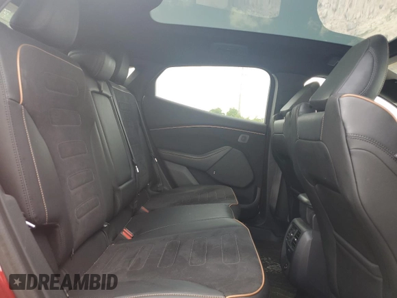 2022 Ford Mustang Mach-E GT z VIN 3FMTK4SE4NMA07816, wystawiony jako Copart lot #61197905 z przebiegiem 49 331 mil mil oraz Nie do naprawy • Non repairable. Historia ofert i sprzedaży dostępna na DreamBid. Obrazek 10.