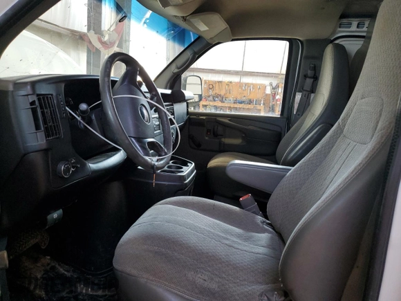2011 GMC Savana Cargo Van with VIN 1GTW7GCA5B1165901, listed as a Copart auction lot 47759785 with 477,771 mi miles and Salvage Title. Bid and sale history available at carsss.com. Image 7.