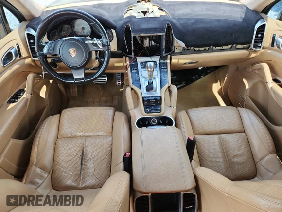 2013 Porsche Cayenne GTS с VIN WP1AD2A25DLA75526, выставлен на аукционе Copart как лот 60520865 с пробегом Не указан миль и Списание • Salvage title. История ставок и продаж доступна на DreamBid. Изображение 8.