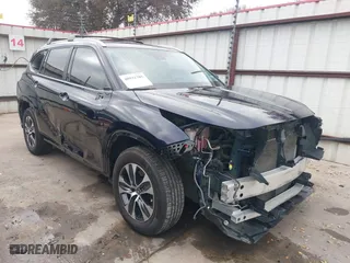 2023 Toyota Highlander L with VIN 5TDKDRBH7PS012979, listed as a IAAI auction lot 40931385 with 69,613 mi miles. Bid and sale history available at carsss.com. Image 1.