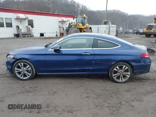 2018 Mercedes-Benz C 300 с VIN WDDWJ4KB5JF620733, выставлен на аукционе IAAI как лот 41730561 с пробегом 75 463 миль миль и . История ставок и продаж доступна на DreamBid. Изображение 14.