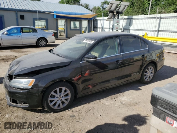 2013 Volkswagen Jetta SE with VIN 3VWDX7AJ5DM443466, listed as a Copart auction lot 56181425 with 131,557 mi miles and Salvage title. Bid and sale history available at DreamBid. Image 1.