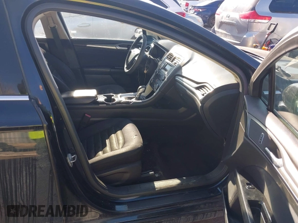 2014 Ford Fusion SE with VIN 3FA6P0H76ER307287, listed as a IAAI auction lot 41410947 with 211,251 mi miles and . Bid and sale history available at DreamBid. Image 5.