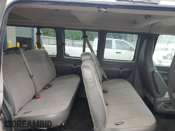 2016 Chevrolet Express Passenger LT с VIN 1GAZGPFF6G1178192, выставлен на аукционе Copart как лот 58408975 с пробегом 154 788 миль миль и Списание • Salvage title. История ставок и продаж доступна на DreamBid. Изображение 11.