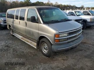 2001 Chevrolet Express with VIN 1GAHG39R311195694, listed as a Copart auction lot 43841625 with Not Provided miles and Salvage Title. Bid and sale history available at carsss.com. Image 4.