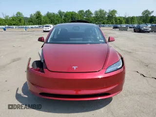 2025 Tesla Model 3 Long Range z VIN 5YJ3E1EAXSF937710, wystawiony jako Copart lot #59334705 z przebiegiem 2 666 mil mil oraz Szkoda całkowita • Salvage title. Historia ofert i sprzedaży dostępna na DreamBid. Obrazek 5.