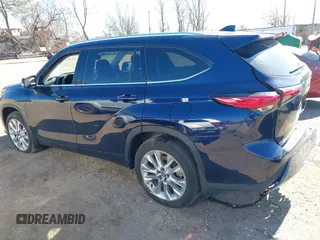 2023 Toyota Highlander L with VIN 5TDKDRBH6PS035508, listed as a IAAI auction lot 41681365 with 17,879 mi miles and . Bid and sale history available at DreamBid. Image 14.