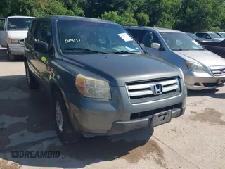 2007 Honda Pilot LX z VIN 5FNYF28187B009728, wystawiony jako IAAI lot #42522674 z przebiegiem 220 042 mil mil oraz . Historia ofert i sprzedaży dostępna na DreamBid. Obrazek 1.