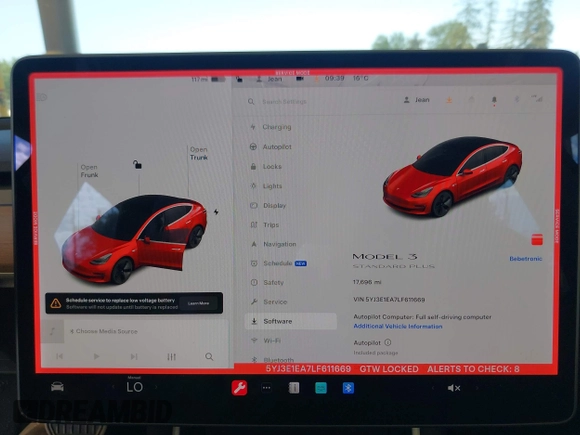 2020 Tesla Model 3 Standard Range Plus z VIN 5YJ3E1EA7LF611669, wystawiony jako IAAI lot #42179974 z przebiegiem 17 696 mil mil oraz . Historia ofert i sprzedaży dostępna na DreamBid. Obrazek 7.