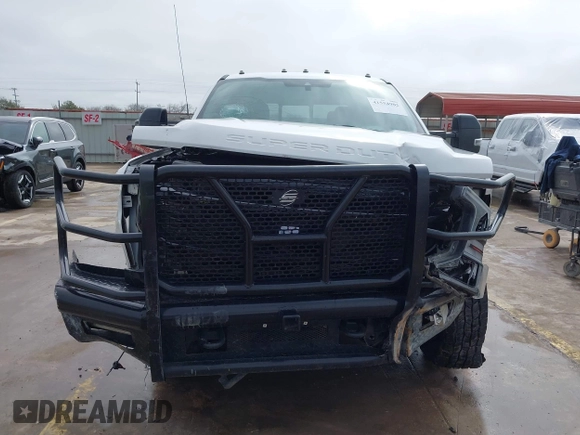 2020 Ford Super Duty F-250 SRW XL with VIN 1FT7W2BN1LEC69939, listed as a IAAI auction lot 41554902 with 112,559 mi miles. Bid and sale history available at carsss.com. Image 13.