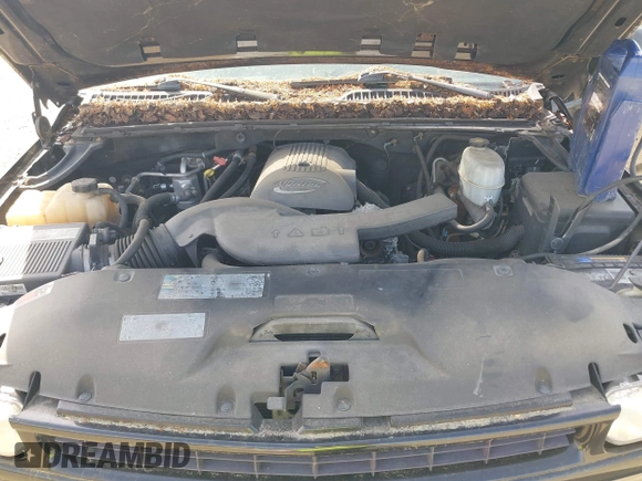 2005 Chevrolet Suburban Z71 with VIN 3GNFK16Z65G214436, listed as a IAAI auction lot 42104821 with 230,386 mi miles. Bid and sale history available at carsss.com. Image 10.