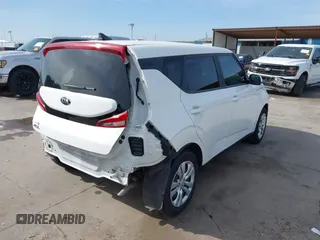 2021 Kia Soul S with VIN KNDJ23AU5M7144920, listed as a IAAI auction lot 41857262 with 28,480 mi miles and . Bid and sale history available at DreamBid. Image 4.