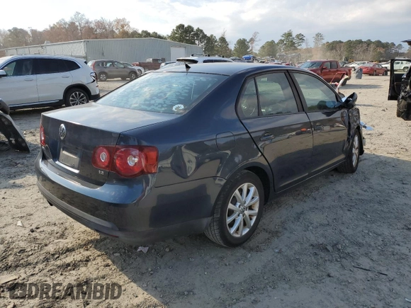 2010 Volkswagen Jetta Limited Edition z VIN 3VWRX7AJ7AM155840, wystawiony jako Copart lot #81065824 z przebiegiem 157 737 mil mil oraz Szkoda całkowita • Salvage title. Historia ofert i sprzedaży dostępna na DreamBid. Obrazek 3.