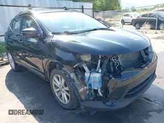 2017 Nissan Rogue SL z VIN JN1BJ1CRXHW116369, wystawiony jako IAAI lot #42428389 z przebiegiem 147 882 mil mil oraz . Historia ofert i sprzedaży dostępna na DreamBid. Obrazek 1.