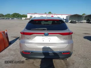 2021 Toyota Venza LE with VIN JTEAAAAH6MJ027243, listed as a IAAI auction lot 42054229 with 18,996 mi miles and . Bid and sale history available at DreamBid. Image 16.