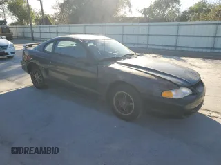 1995 Ford Mustang with VIN 1FALP4040SF101449, listed as a Copart auction lot 81951814 with 223,150 mi miles and Clean Title. Bid and sale history available at carsss.com. Image 4.