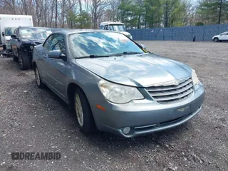 2008 Chrysler Sebring Touring with VIN 1C3LC55R28N639623, listed as a IAAI auction lot 41984545 with 135,607 mi miles. Bid and sale history available at carsss.com. Image 1.