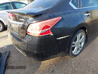2013 Nissan Altima SL with VIN 1N4BL3AP0DC170723, listed as a IAAI auction lot 42177586 with 161,792 mi miles and . Bid and sale history available at DreamBid. Image 6.