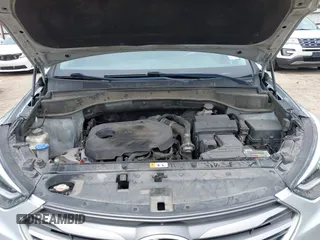 2018 Hyundai Santa Fe 2.0T z VIN 5XYZU4LA9JG537310, wystawiony jako IAAI lot #42393689 z przebiegiem Nie podano mil oraz . Historia ofert i sprzedaży dostępna na DreamBid. Obrazek 10.