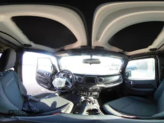 2021 Jeep Gladiator Overland z VIN 1C6HJTFG1ML606215, wystawiony jako IAAI lot #41771646 z przebiegiem 77 411 mil mil oraz . Historia ofert i sprzedaży dostępna na DreamBid. Obrazek 20.