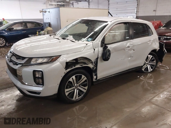 2023 Mitsubishi Outlander ES z VIN JA4ARUAU3PU016211, wystawiony jako IAAI lot #41554954 z przebiegiem 10 778 mil mil oraz . Historia ofert i sprzedaży dostępna na DreamBid. Obrazek 19.