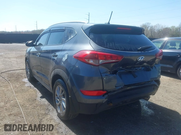 2017 Hyundai Tucson SE with VIN KM8J3CA46HU550818, listed as a IAAI auction lot 41935135 with 90,982 mi miles. Bid and sale history available at carsss.com. Image 6.
