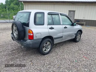 2004 Chevrolet Tracker z VIN 2CNBE134X46916014, wystawiony jako IAAI lot #42219723 z przebiegiem 206 172 mil mil oraz . Historia ofert i sprzedaży dostępna na DreamBid. Obrazek 4.