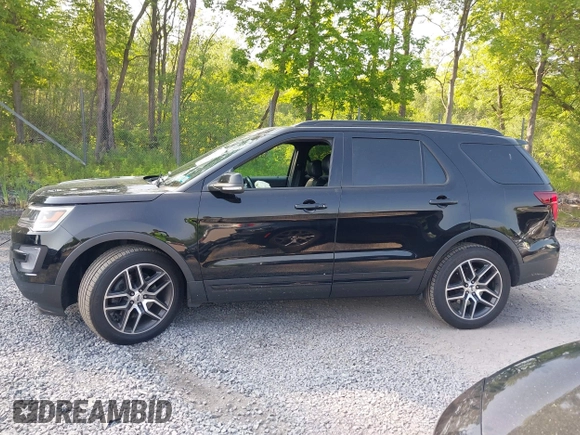 2017 Ford Explorer Sport z VIN 1FM5K8GTXHGE26582, wystawiony jako IAAI lot #42412469 z przebiegiem 89 774 mil mil oraz . Historia ofert i sprzedaży dostępna na DreamBid. Obrazek 14.