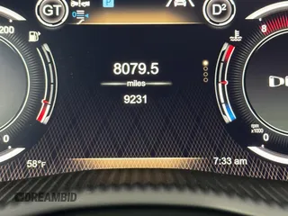 2022 Aston Martin DBX z VIN SD7VUJAW9NTV05320, wystawiony jako Copart lot #60103705 z przebiegiem 9 231 mil mil oraz Szkoda całkowita • Salvage title. Historia ofert i sprzedaży dostępna na DreamBid. Obrazek 8.