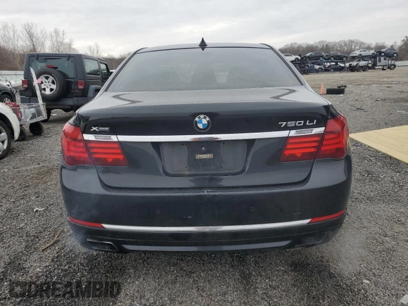 2013 BMW 7 Series 750Li xDrive z VIN WBAYF8C56DD141092, wystawiony jako Copart lot #46121145 z przebiegiem 175 525 mil mil oraz Czysty tytuł • Clean title. Historia ofert i sprzedaży dostępna na DreamBid. Obrazek 6.