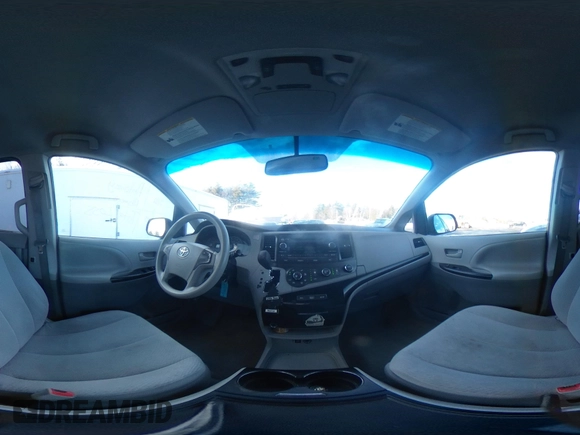 2012 Toyota Sienna LE AAS z VIN 5TDKK3DC2CS245540, wystawiony jako IAAI lot #41622653 z przebiegiem 226 969 mil mil oraz . Historia ofert i sprzedaży dostępna na DreamBid. Obrazek 19.