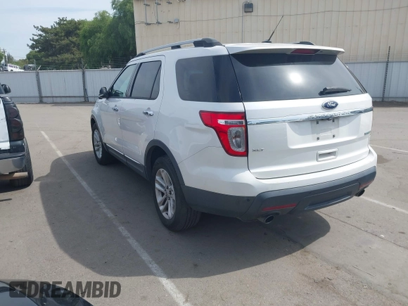 2013 Ford Explorer XLT with VIN 1FM5K7D93DGC81320, listed as a IAAI auction lot 42160748 with 196,740 mi miles and . Bid and sale history available at carsss.com. Image 3.