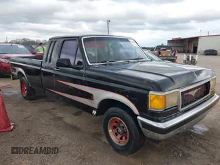 1990 Ford F-150 with VIN 1FTEX15H0LKB34683, listed as a IAAI auction lot 41468440 with 23,706 mi miles. Bid and sale history available at carsss.com. Image 1.