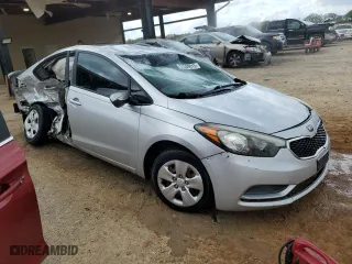 2015 Kia Forte LX with VIN KNAFK4A66F5348196, listed as a Copart auction lot 51538015 with 137,372 mi miles and Salvage Title. Bid and sale history available at carsss.com. Image 4.