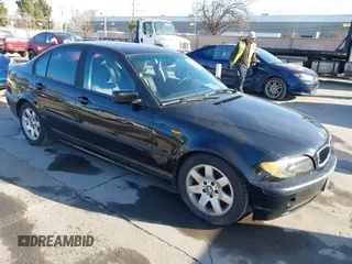 2004 BMW 3 Series 325i z VIN WBAET37404NJ84286, wystawiony jako IAAI lot #41774789 z przebiegiem 202 754 mil mil oraz . Historia ofert i sprzedaży dostępna na DreamBid. Obrazek 1.