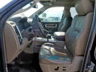 2010 Dodge 2500 Laramie с VIN 3D7UT2CL2AG118208, выставлен на аукционе Copart как лот 58228985 с пробегом 356 112 миль миль и Чистый • Clean title. История ставок и продаж доступна на DreamBid. Изображение 8.