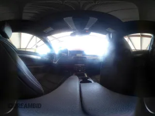 2014 Mercedes-Benz C 250 с VIN WDDGJ4HB8EG292493, выставлен на аукционе IAAI как лот 42032308 с пробегом 117 183 миль миль и . История ставок и продаж доступна на DreamBid. Изображение 18.