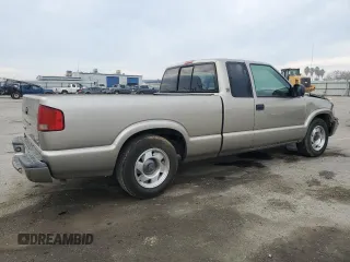 2003 GMC Sonoma SLS with VIN 1GTCS19X338207324, listed as a Copart auction lot 87468524 with 123,453 mi miles and Salvage Title. Bid and sale history available at carsss.com. Image 3.