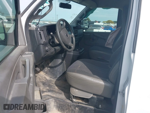 2019 GMC Savana Cargo with VIN 1GTW7AFG4K1269843, listed as a IAAI auction lot 41848438 with 70,419 mi miles. Bid and sale history available at carsss.com. Image 5.
