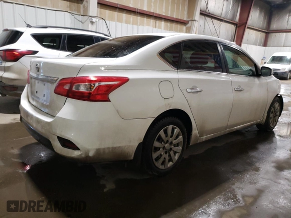 2018 Nissan Sentra S z VIN 3N1AB7AP8JY343412, wystawiony jako Copart lot #48033835 z przebiegiem 56 222 mil mil oraz Szkoda całkowita • Salvage title. Historia ofert i sprzedaży dostępna na DreamBid. Obrazek 3.