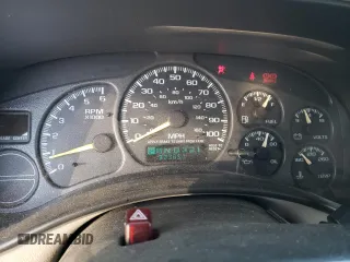 2000 Chevrolet Silverado 1500 with VIN 2GCEC19W6Y1189862, listed as a Copart auction lot 80524424 with 303,051 mi miles and Salvage Title. Bid and sale history available at DreamBid. Image 9.