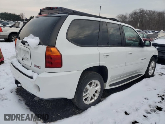 2007 GMC Envoy Denali with VIN 1GKET63M572136349, listed as a Copart auction lot 42797845 with 116,933 mi miles and Salvage Title. Bid and sale history available at carsss.com. Image 3.
