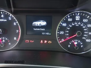 2021 Kia Forte LXS z VIN 3KPF24AD6ME361887, wystawiony jako IAAI lot #42202222 z przebiegiem 101 142 mil mil oraz . Historia ofert i sprzedaży dostępna na DreamBid. Obrazek 7.
