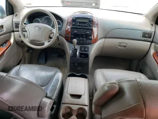 2004 Toyota Sienna XLE z VIN 5TDZA22C74S049299, wystawiony jako Copart lot #55959205 z przebiegiem 237 599 mil mil oraz Szkoda całkowita • Salvage title. Historia ofert i sprzedaży dostępna na DreamBid. Obrazek 8.