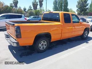 2001 Chevrolet Silverado 1500 LS with VIN 2GCEC19V411386445, listed as a IAAI auction lot 42239777 with Not Provided miles and . Bid and sale history available at DreamBid. Image 4.