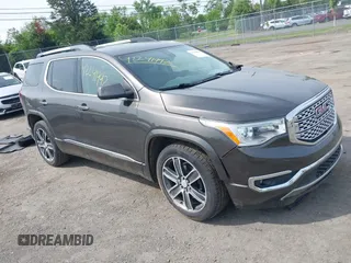 2019 GMC Acadia Denali z VIN 1GKKNXLS3KZ140465, wystawiony jako IAAI lot #42241992 z przebiegiem 141 925 mil mil oraz . Historia ofert i sprzedaży dostępna na DreamBid. Obrazek 1.